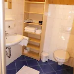 N アパート *