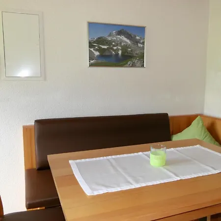 N Apartment *