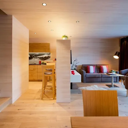 N Apartment *